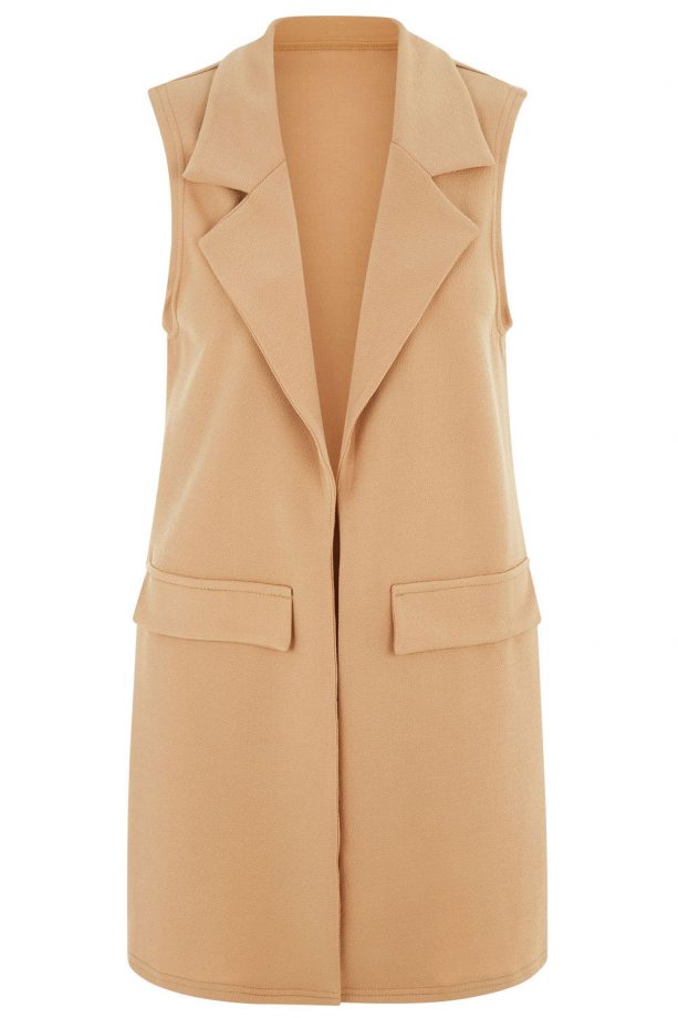 The Sleeveless Jacket: Meet Your New Wardrobe Staple | Look