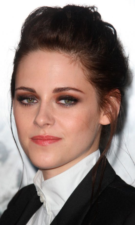Kristen Stewart's Hairstyle At The Snow White And The Huntsmen Premiere, 2012