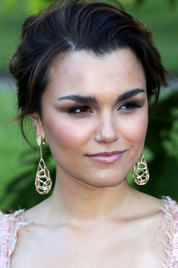 Samantha Barks Twists Her Hair For The Serpentine Summer Party, 2014