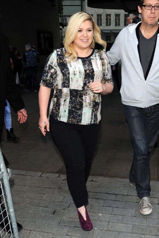 Kelly Clarkson Leaves Radio One Studios In London, 2015