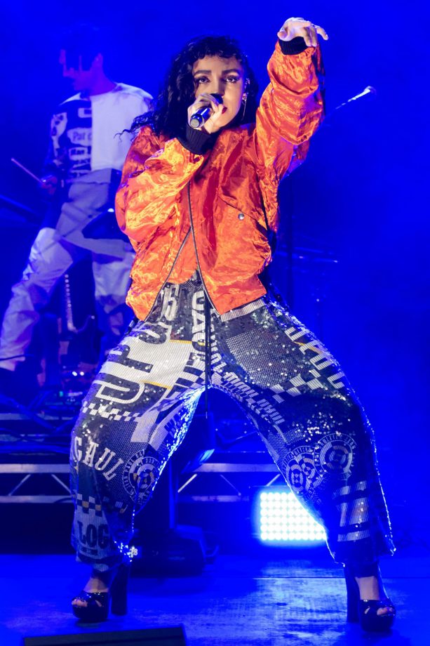 Twigs Is Channeling A Definite Neneh Cherry Vibe Here At The Field Day Festival, 2015