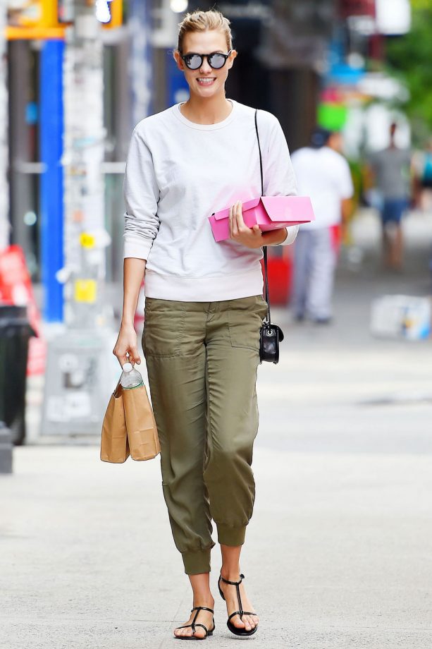 Karlie Kloss In On Trend Khaki Trousers In New York, 2015