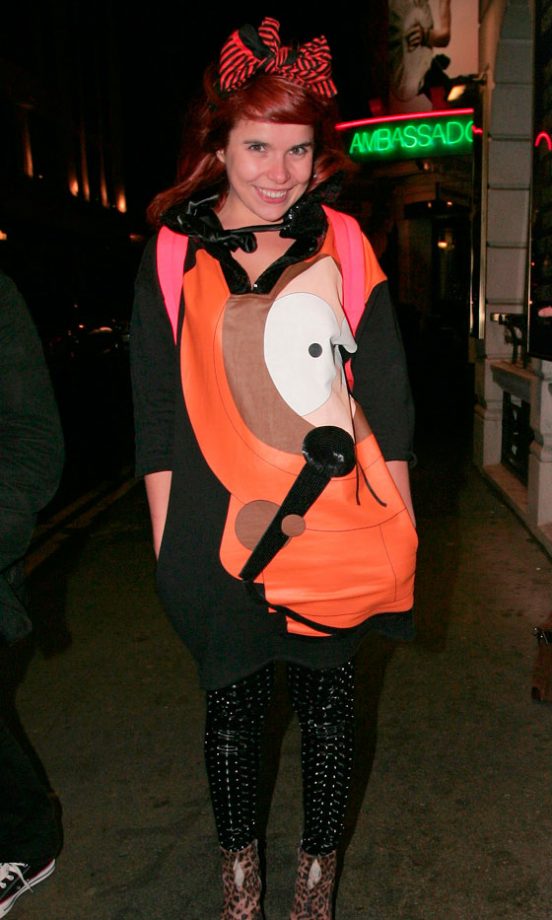 Paloma Faith Accessorises Her Geometric Print Dress With A Red Bow While Out And About In Covent Garden, October 2010