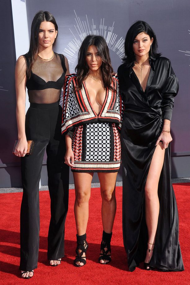 Kim Kardashian With Kendall & Kylie Jenner At The MTV Video Music Awards, 2014