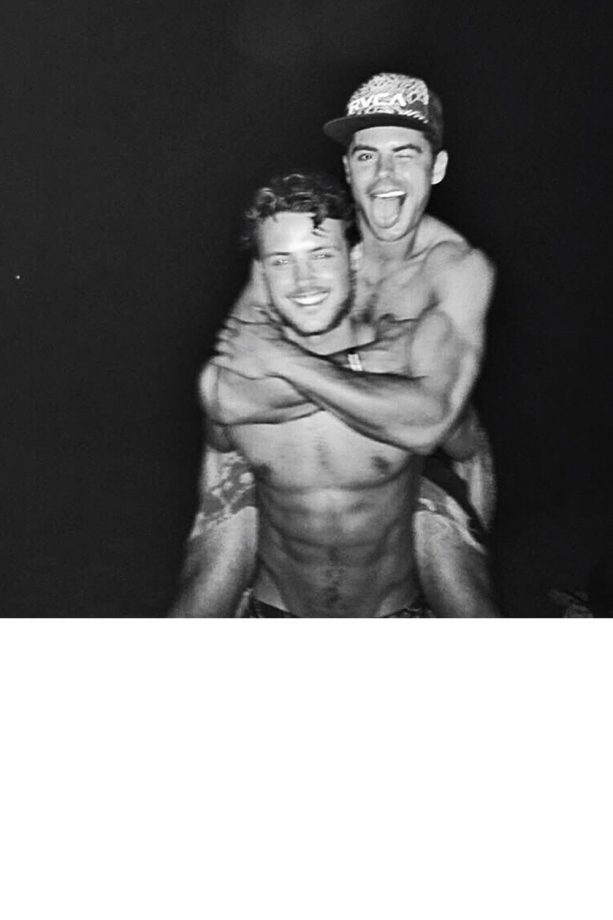 Zac Efron Plays Piggy Back With His Brother Dylan, 2015