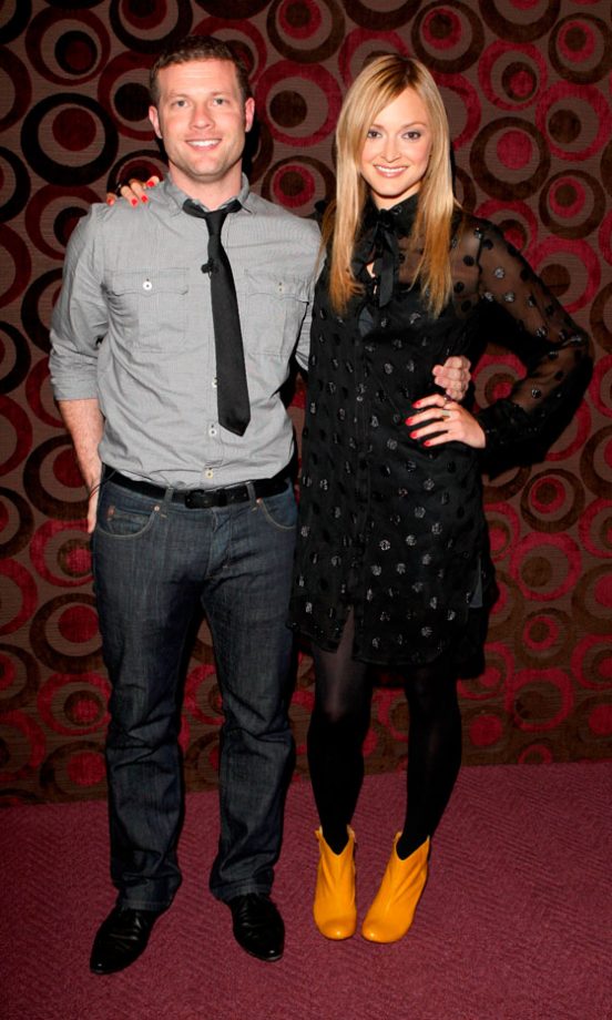 Fearne Cotton Adds A Pop Of Yellow To Her Black Outfit, Posing With Dermot O'Leary At An X Factor Event, August 2007