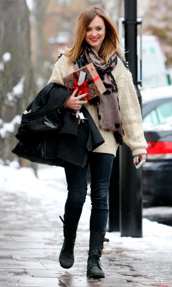 Fearne Cotton Rocks A Studded Shoulder Cable Knit As She Braves The Snow To Deliver Christmas Presents, 2010