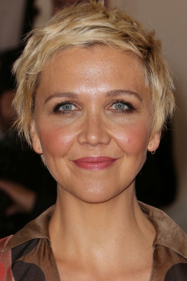 Maggie Gyllenhaal Looks Stunning At The Met Ball, 2014