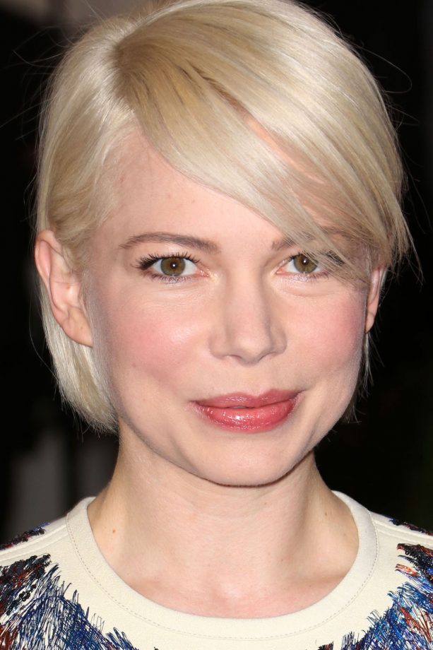 Michelle Williams Goes Platinum For The Met Ball, 2014