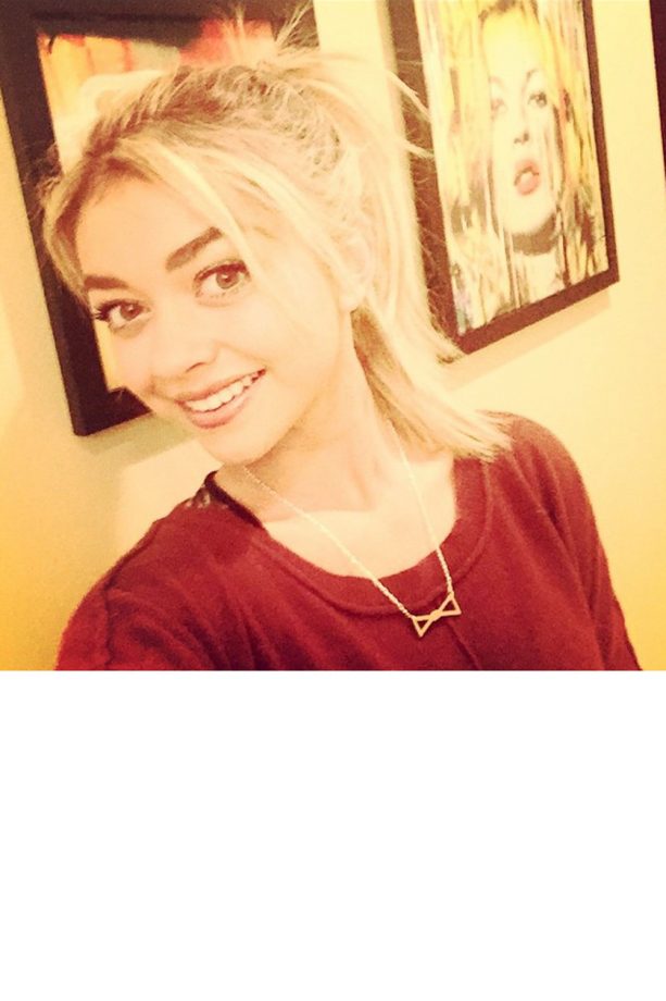 Sarah Hyland Ditches Her Faux Bob For Blonde Tresses, 2014