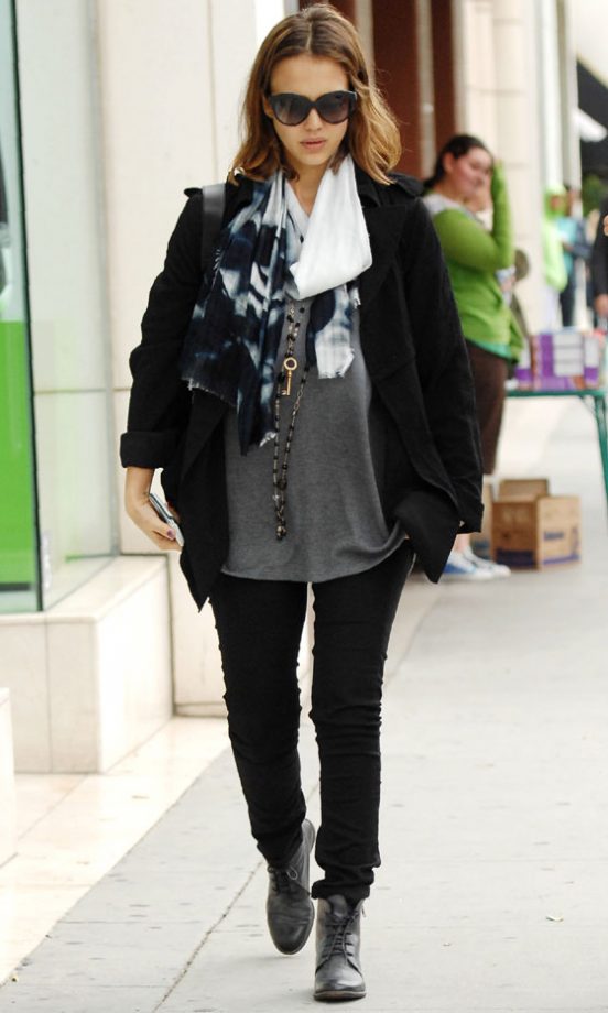 Jessica Alba Pregnant, 2011