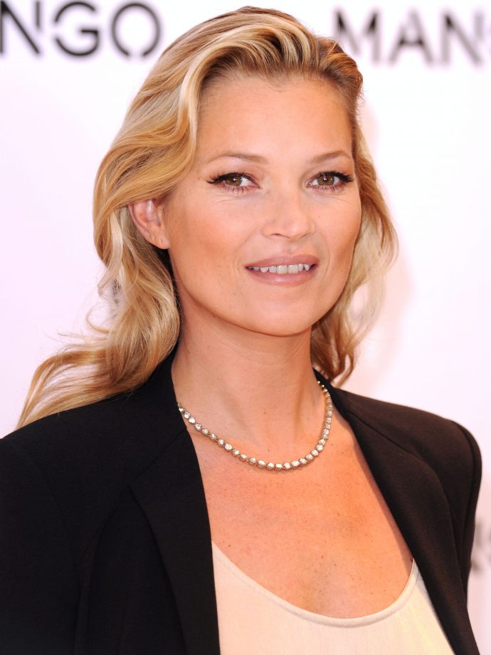 Kate Moss' Glossy Mid-Length Waves, 2015