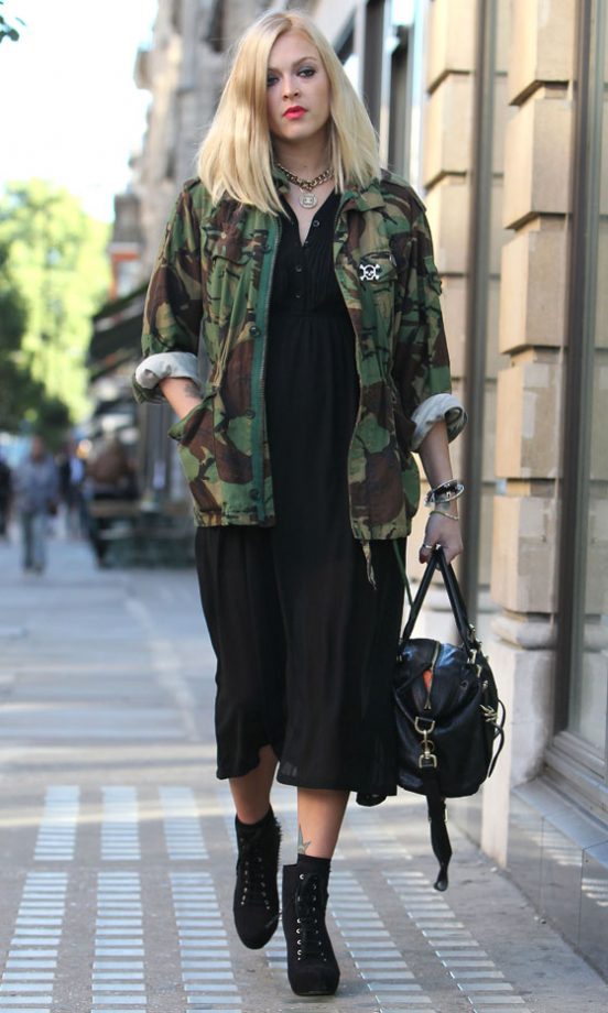 Fearne Cotton Out In London, 2012