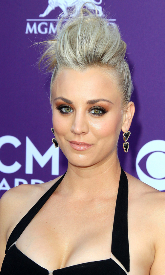 Kaley Cuoco Ties Her Blonde Hair Up Into A Rock Chick 'Do, 2013