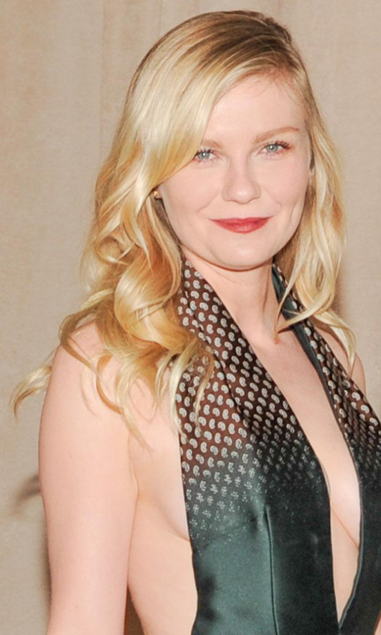 Kirsten Dunst Works Her Soft Blonde Curls, 2013