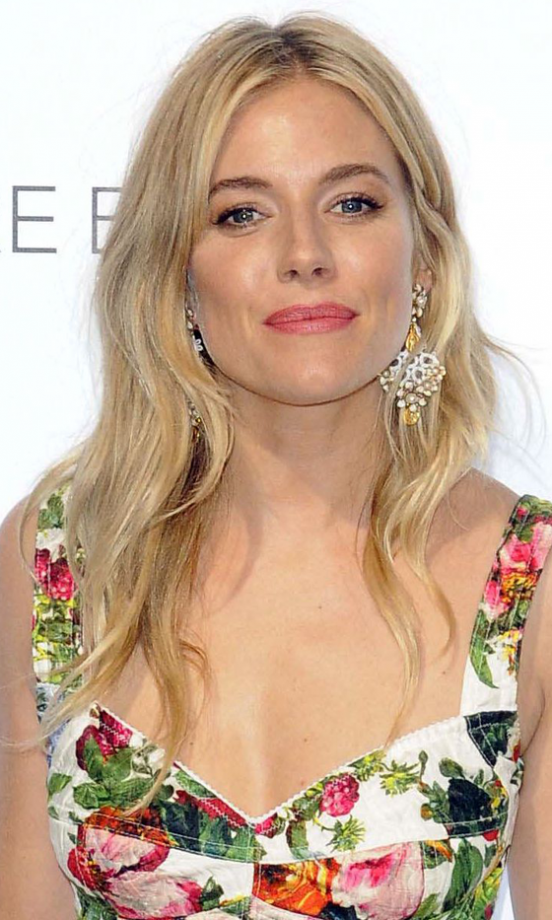 Sienna Miller Working Her Boho Blonde Waves, 2013