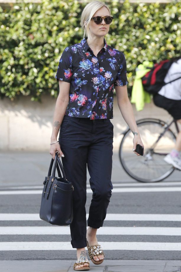 Fearne Cotton At The BBC Radio 1 London Studios, 2014