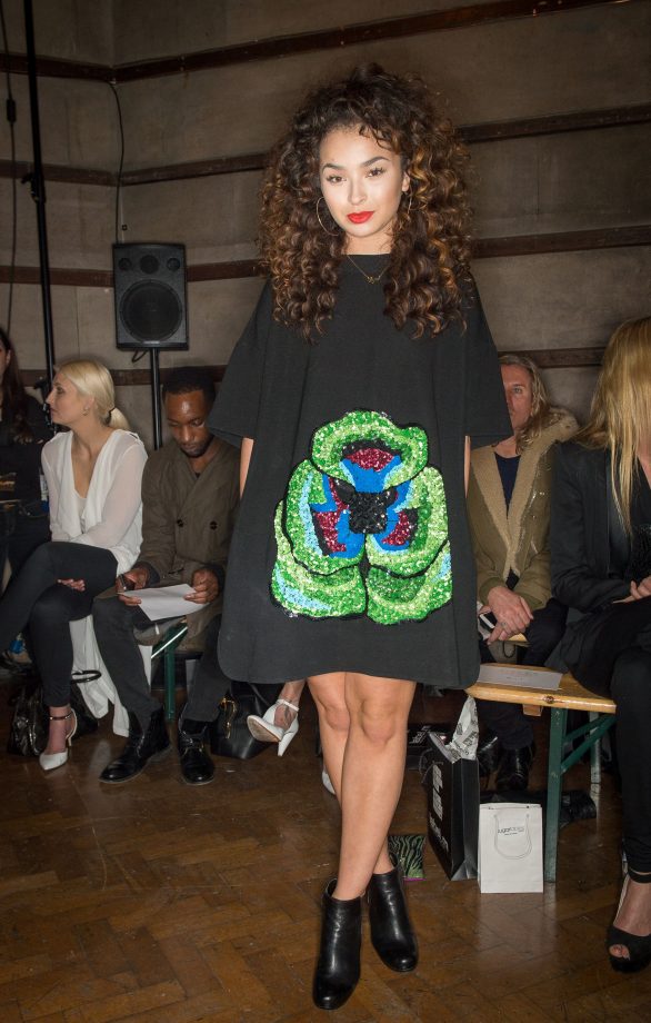 Ella Eyre In Black Dress WIth Sequin Flower At Giles Show, 23 February 2013