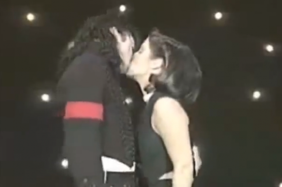 Michael Jackson Kisses Then Wife Lisa Marie Presley At The MTV Awards, 1994