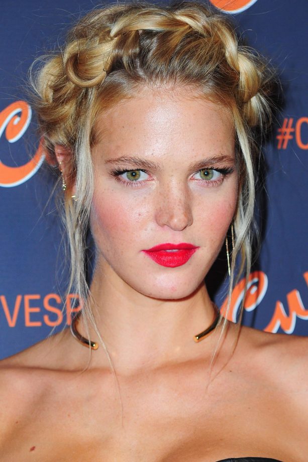 Erin Heatherton Rocks An Epic Halo Plait At The Curve Sport Fragrance Launch, 2015