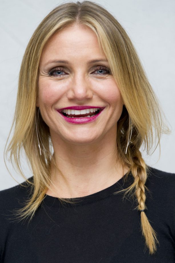 Cameron Diaz Works The Pulled Out Plait Trend At The 'Annie' New York Photocall, 2014