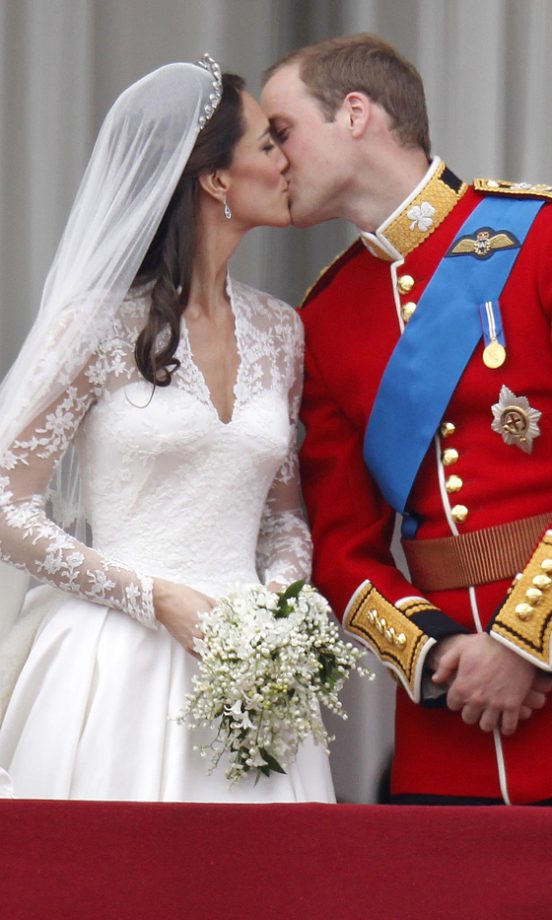 Kate Middleton And Prince William Have A Little Smooch On Their Big Day Back In 2011