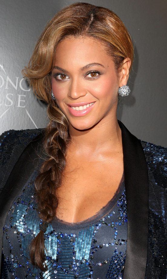 Beyoncé Opts For A Side-Swept Plaited Hairstyle At Her Pulse Fragrance Launch In New York, 2011