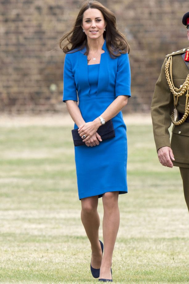 Kate Middleton Dresses All In Blue To Visit The First World War Memorial At The Tower Of London, 2014