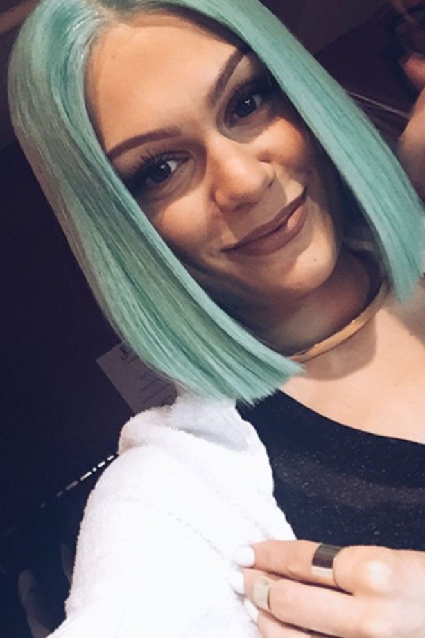 Jessie J Shows Off Her Ice Blue Bob On Instagram, 2015