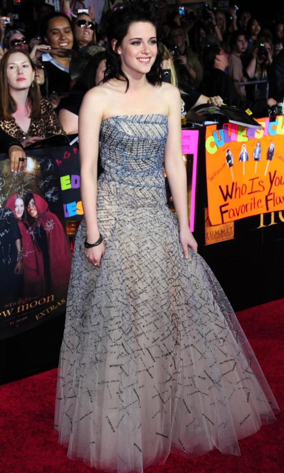 Kristen Stewart In Oscar De La Renta At The LA Premiere Of Twilight, 2009