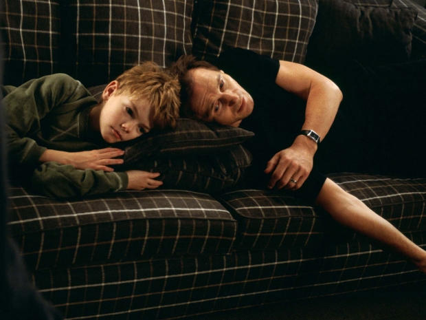 Sam (Thomas Brodie-Sangster) confessed his crush to stepfather Daniel (Liam Neeson), which led to an adorable chain of events