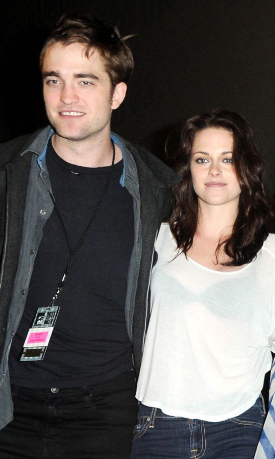Kristen Stewart Keeps It Casual At The Twilight Saga: Breaking Dawn Film Panel, July 2011