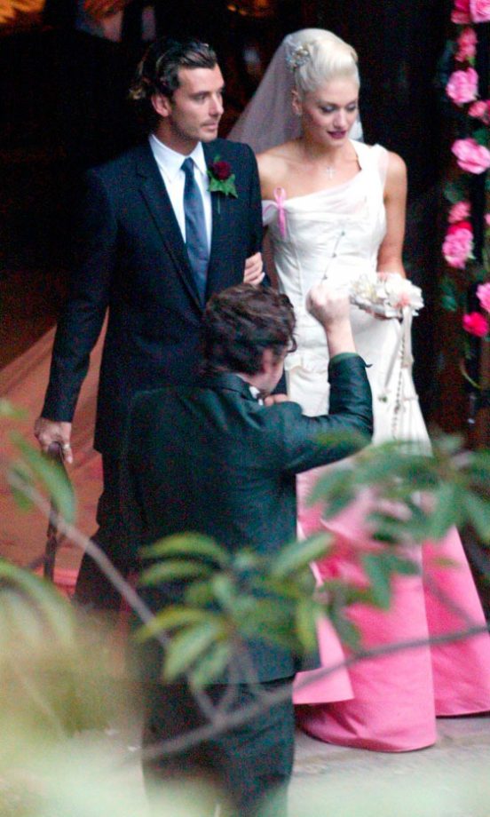 Gwen Stefani Married Gavin Rossdale In A Pink Dress By John Galliano, September 2002