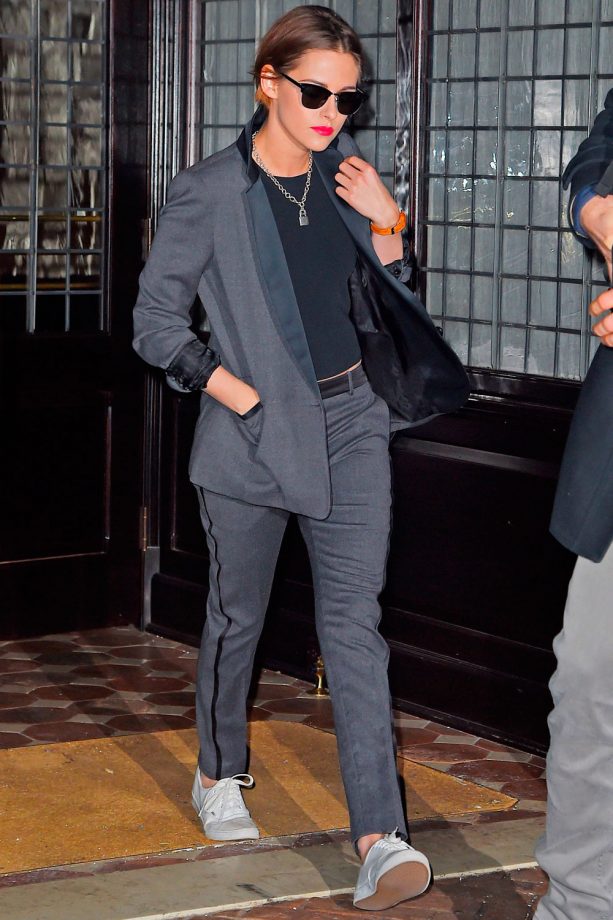 Kristen Stewart Keeps Her Look Smart In This Grey Fitted Suit Out And About In New York, 2015