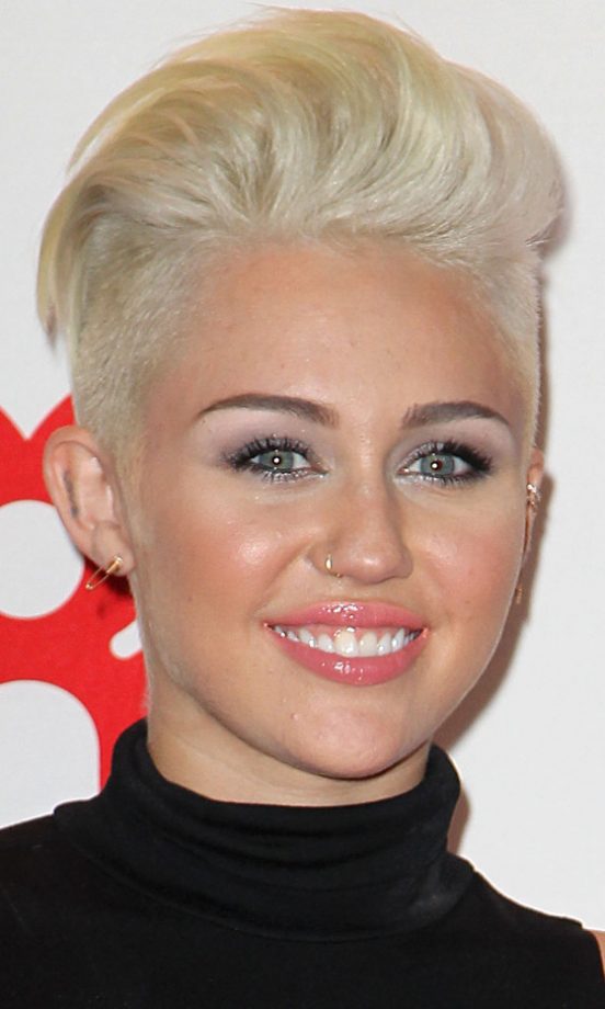 Miley Cyrus's Bright Blonde Hairstyle At The iHeart Radio Music Festival, 2013