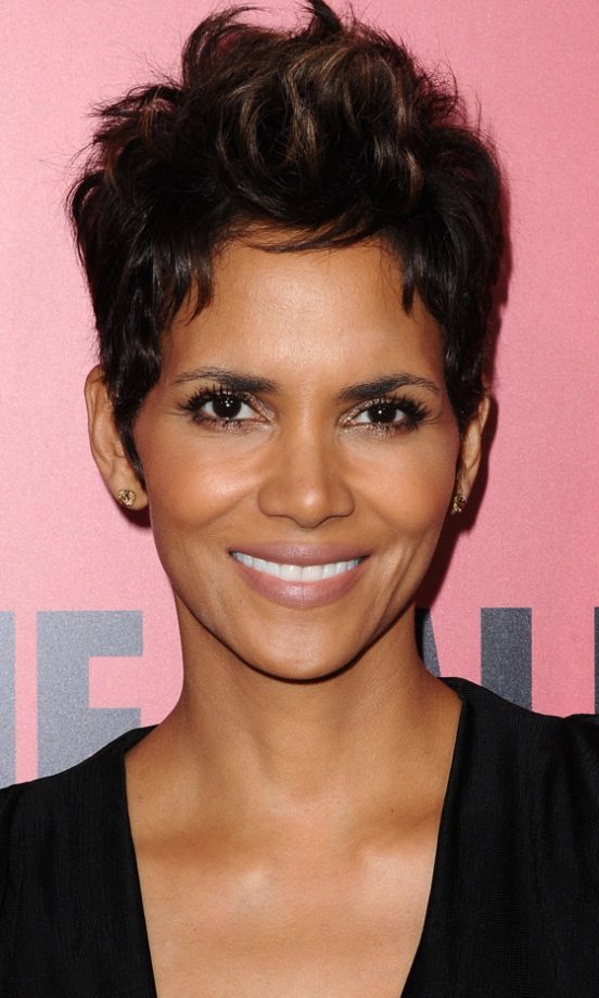 Halle Berry's Textured Short Hairstyle At The Film Premiere Of 'The Call', 2013