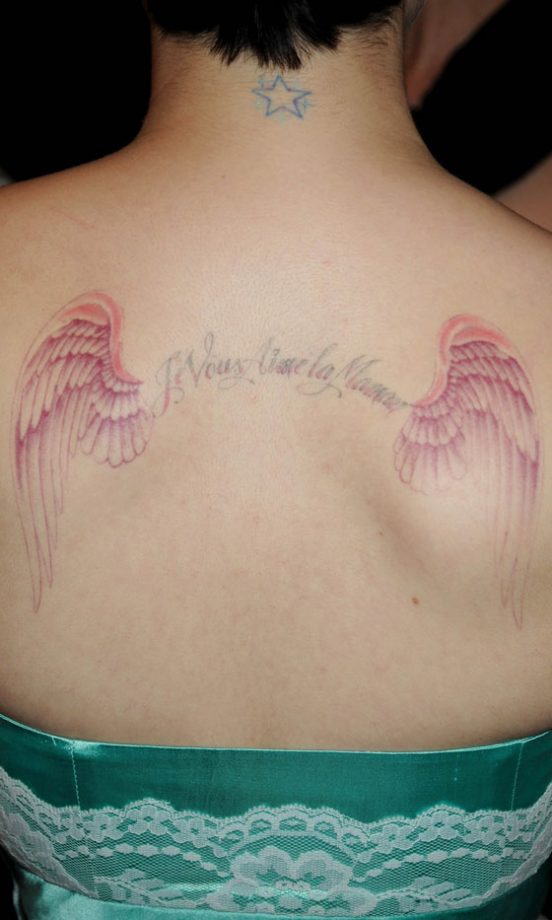 Kelly Osbourne's Pink Angel Wings, 2008