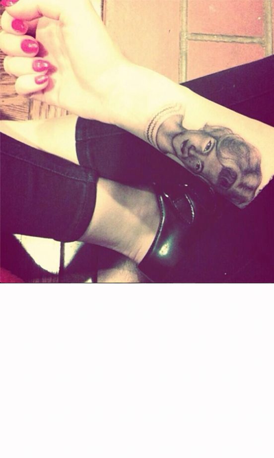 Miley Cyrus' Tribute To Her Grandma Tattoo, 2013