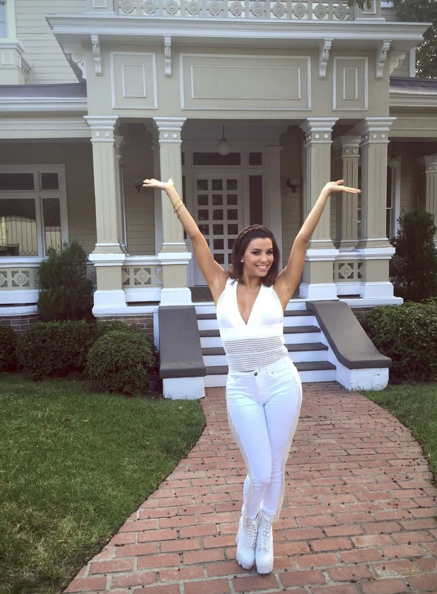Eva Longoria Has Returned To The Desperate Housewives Set... Eeek!, 2015