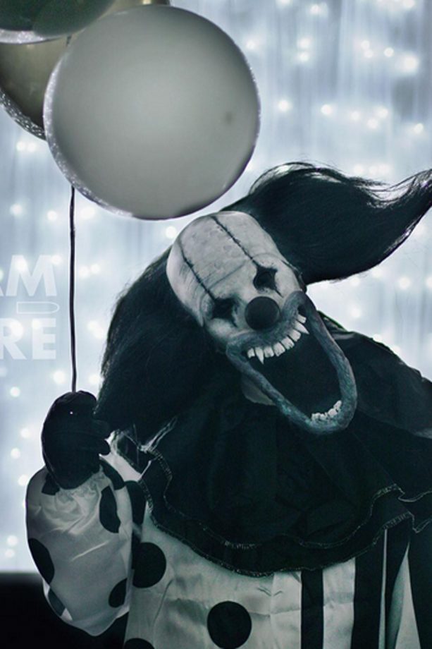 Scary Clown, by @mykie_