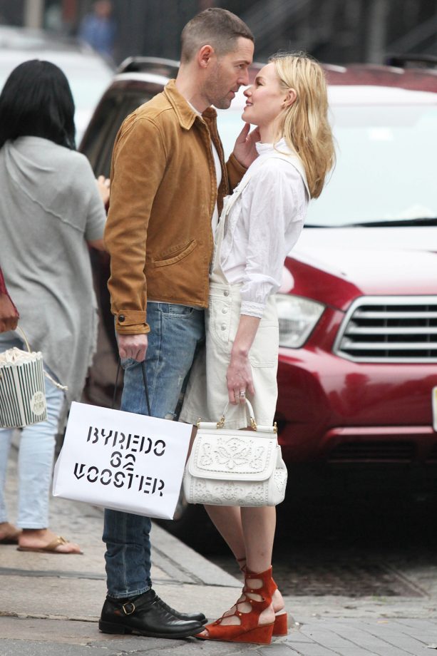 Kate Bosworth And Husband Michael Polish Pack In The PDAs In New York, 2015
