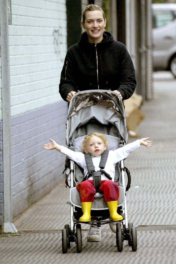 Kate Winslet And Daughter Mia In Her Toddler Years, 2003