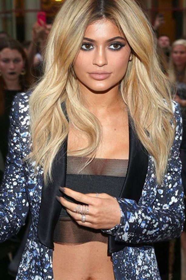 Kylie Jenner Takes Her Place On The FROW At Prabal Gurung, 2015