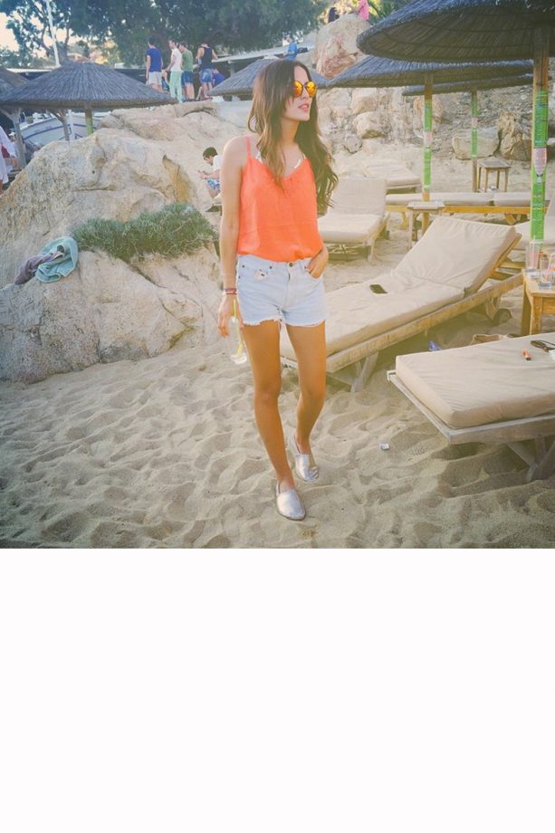 Lucy Watson Nails Casual Beach Style On A Party Holiday To Mykonos, 2015