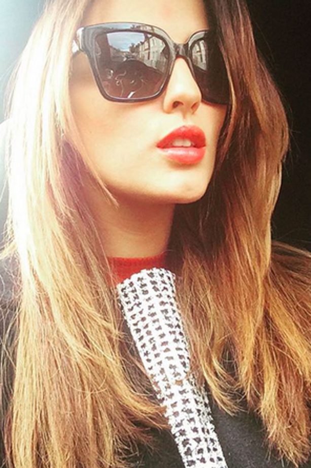 Lucy Watson Shows Off Her Gorgeous Red Pout On Instagram, 2015