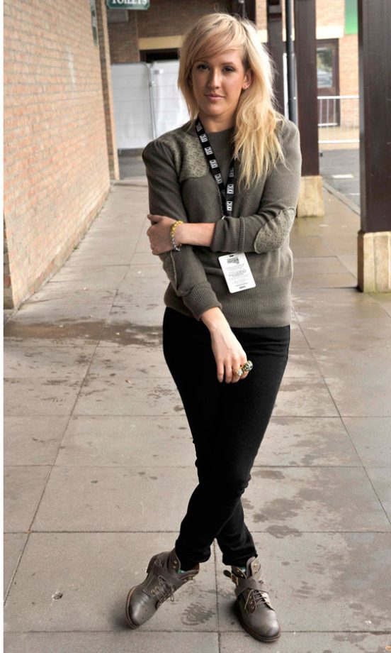 Ellie Goulding Looks Gorgeous Dressed Down In Jeans And A Jumper At The Oxegen Music Festival, August 2010