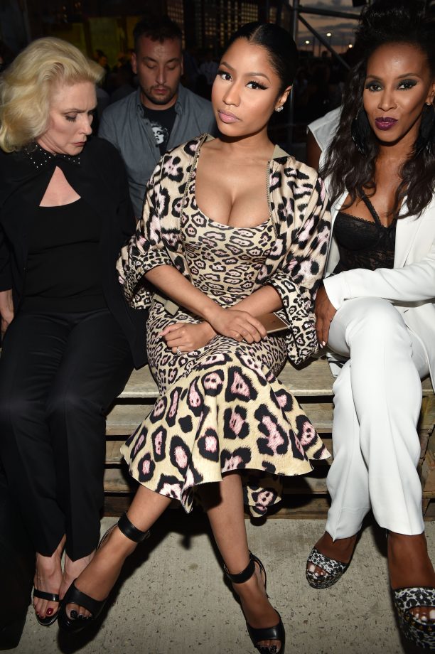 Nicki Minaj Takes Her Place On The FROW, 2015