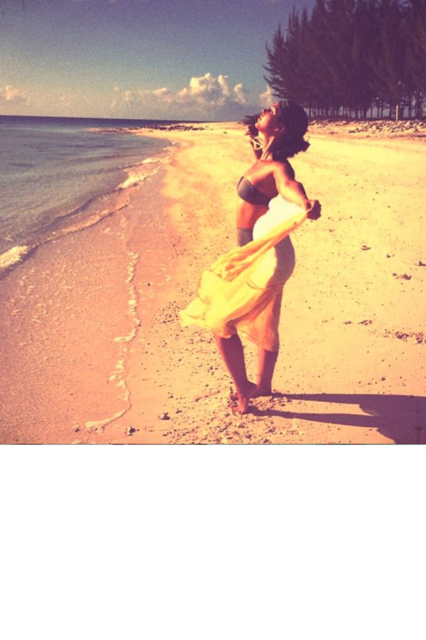 Alicia Keys Enjoys A Beautiful Beach Sunset, 2015