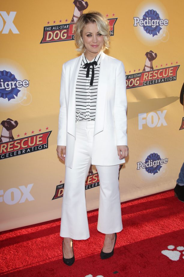 Kaley Cuoco Wears A White Flared Suit To The All-Star Dog Race In LA, 2015