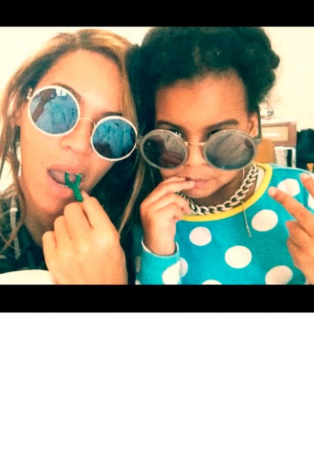 Beyoncé And Blue Ivy Wear Matching Sunglasses, 2015